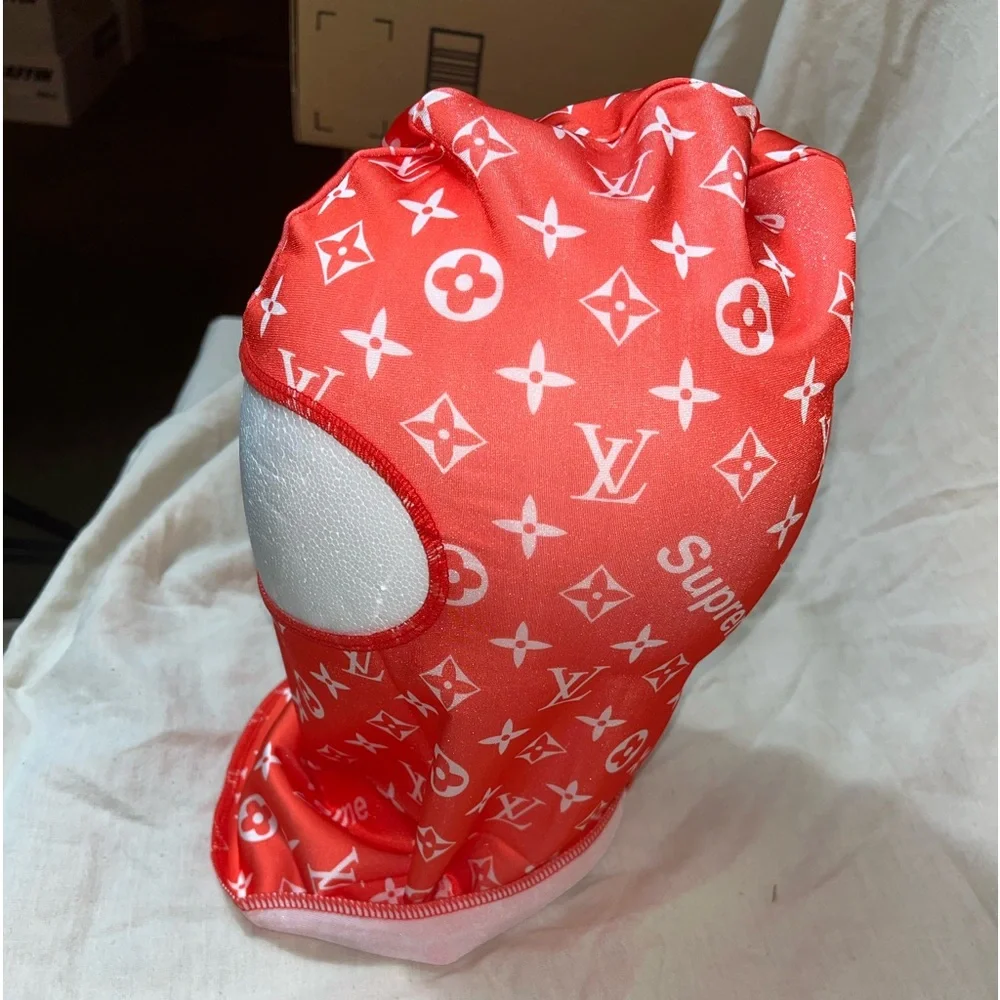 Custom posh shisty red